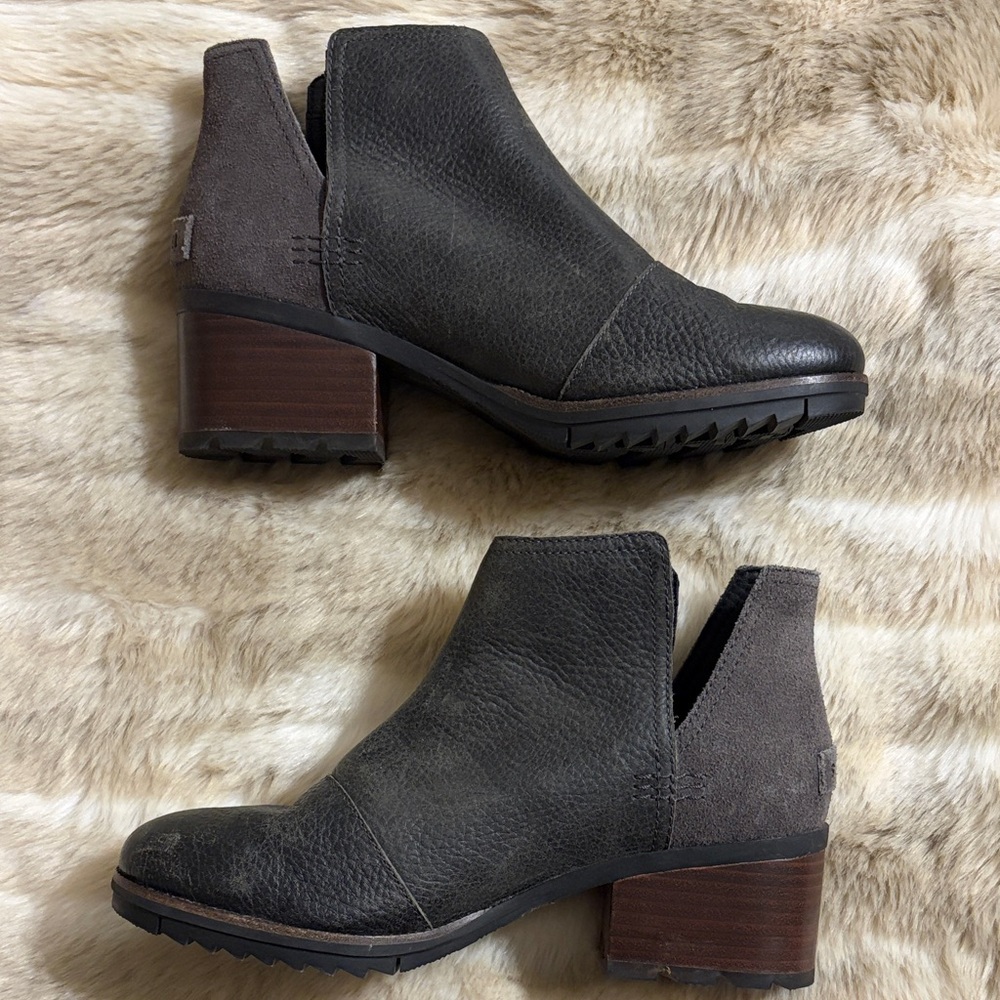 SOREL Cate Cut Out Bootie Waterproof Leather Ankle Boots- Size 8